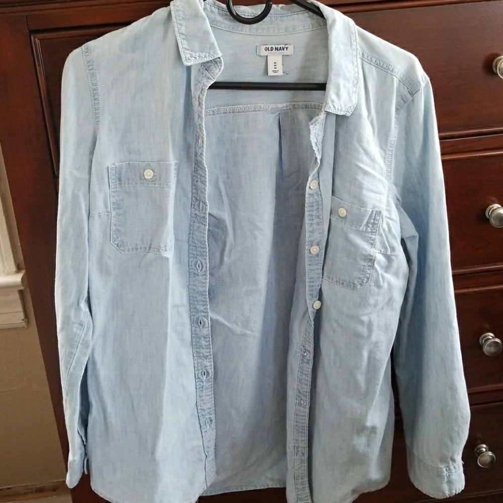 Long sleeve chambray shirt
